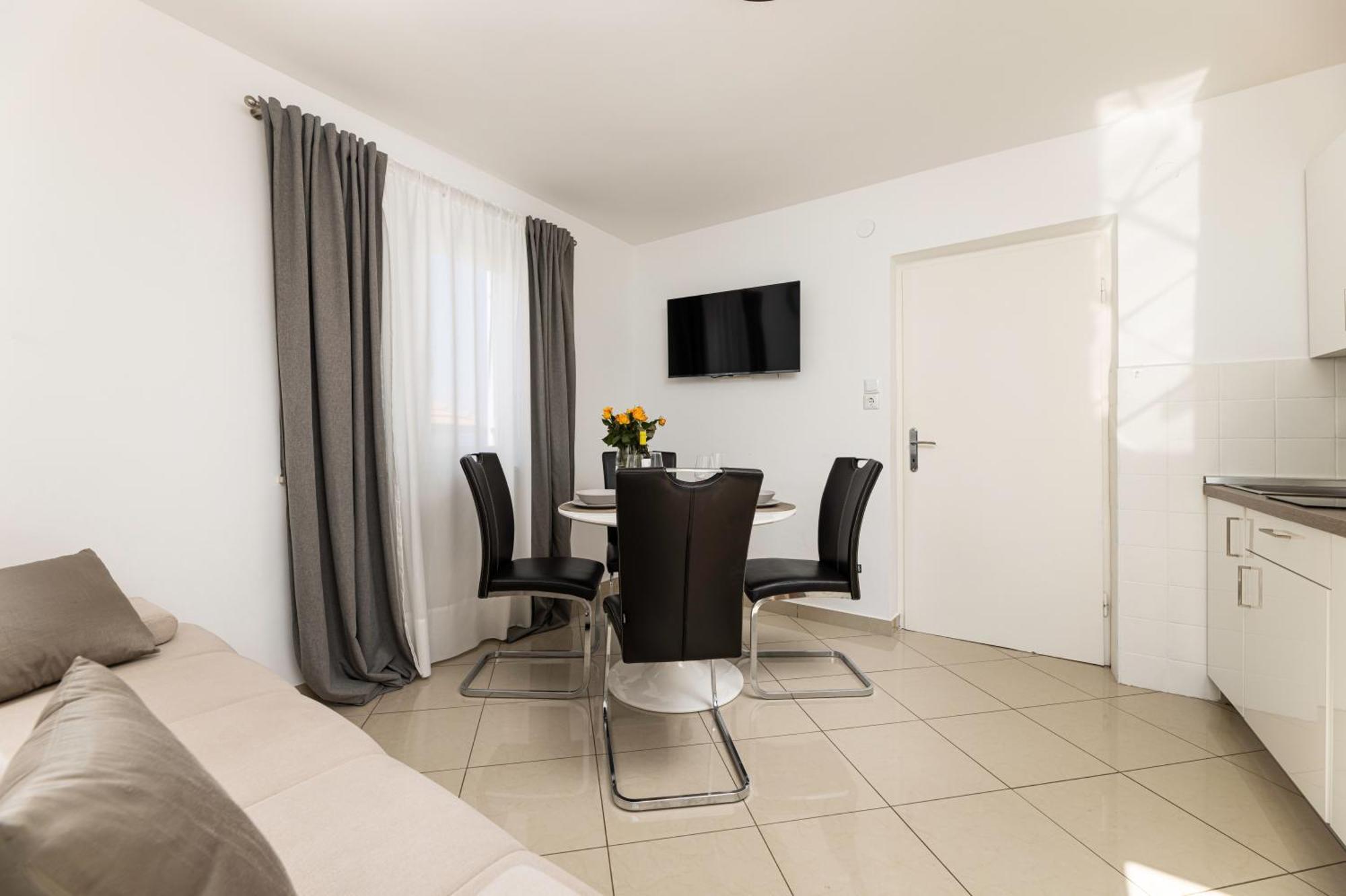 Apartments Lacrima Šilo Eksteriør bilde